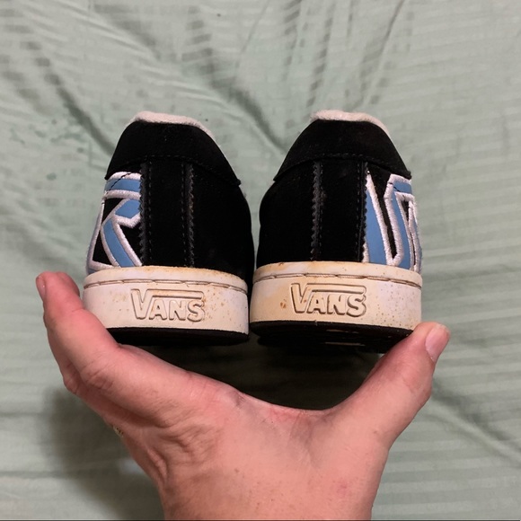 Vans Skaters Style Sneaks - Picture 4 of 8